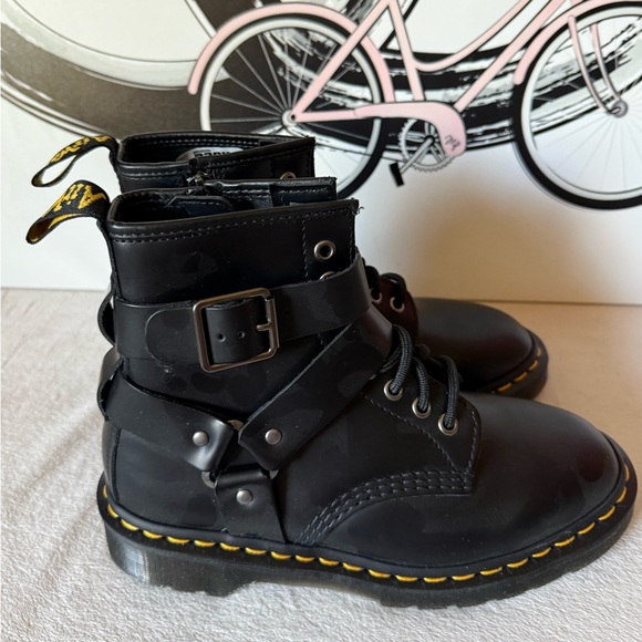DR MARTENS CRISTOFOR BLACK LEATHER HARNESS LACE UP MOTO BOOTS NEW - Picture 8 of 16